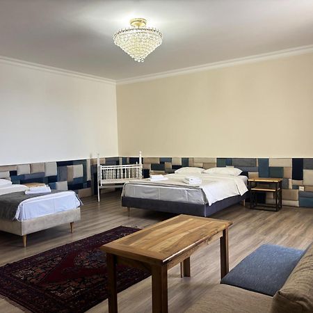 21 Rooms Hotel Гюмри Екстериор снимка