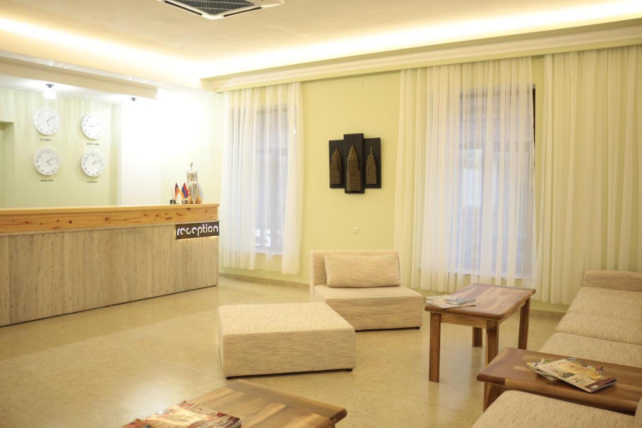21 Rooms Hotel Гюмри Екстериор снимка