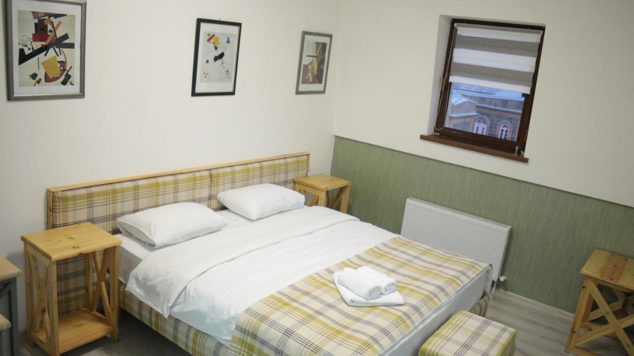 21 Rooms Hotel Гюмри Екстериор снимка