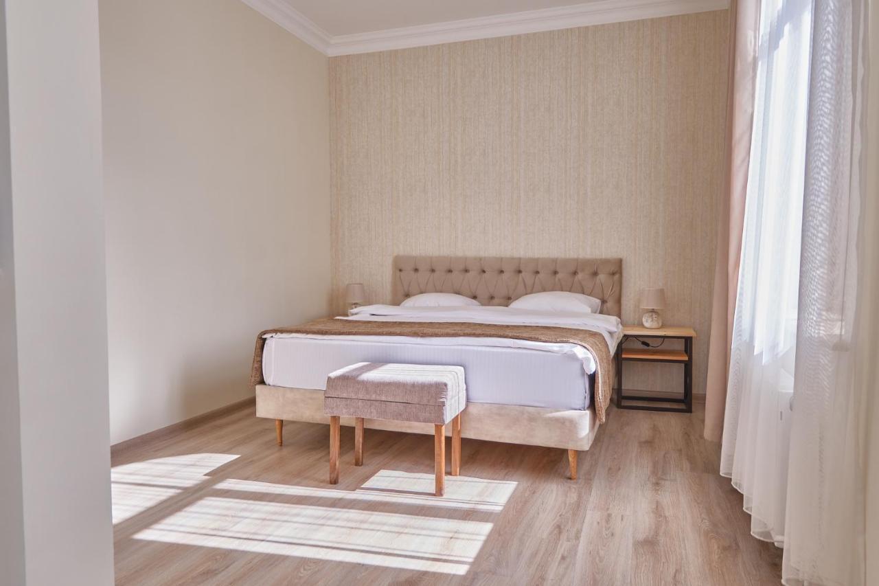 21 Rooms Hotel Гюмри Екстериор снимка