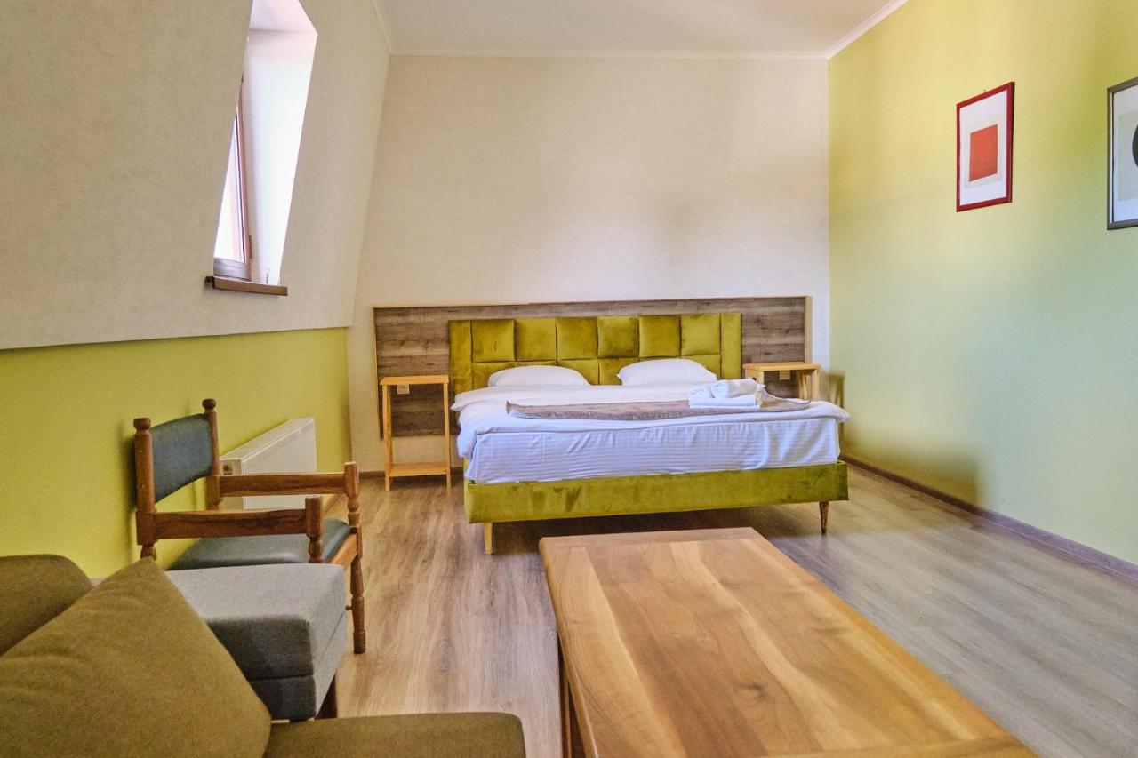 21 Rooms Hotel Гюмри Екстериор снимка