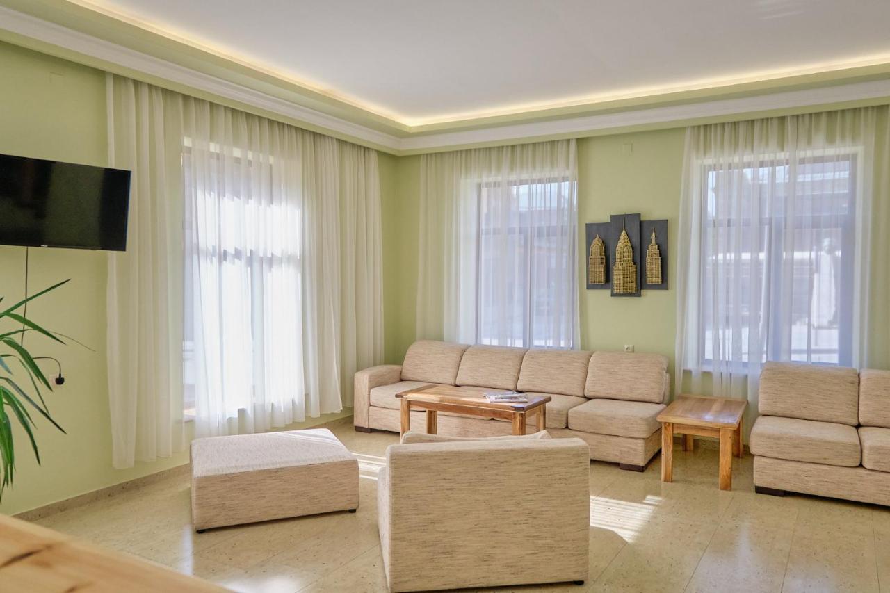 21 Rooms Hotel Гюмри Екстериор снимка