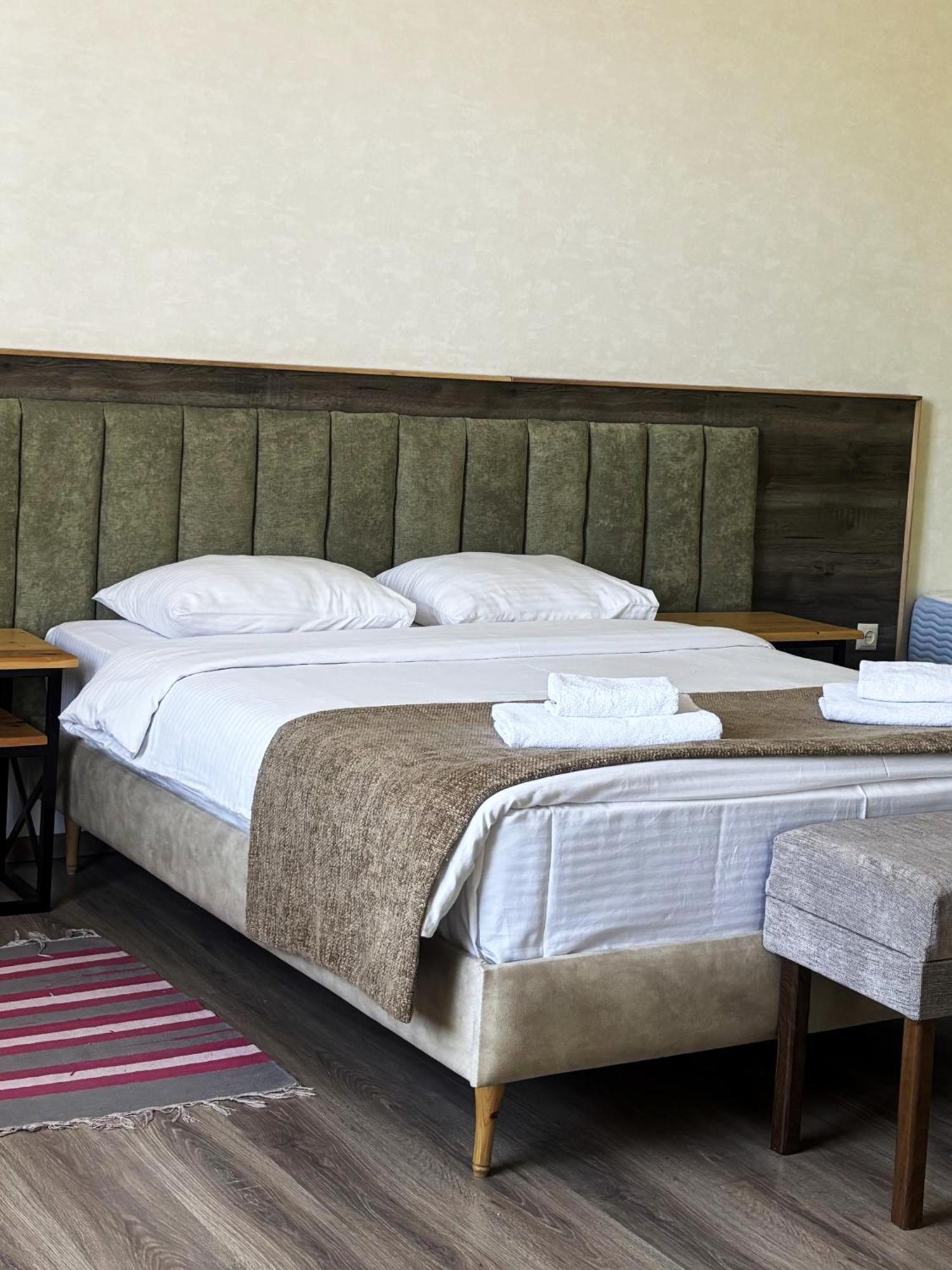 21 Rooms Hotel Гюмри Екстериор снимка