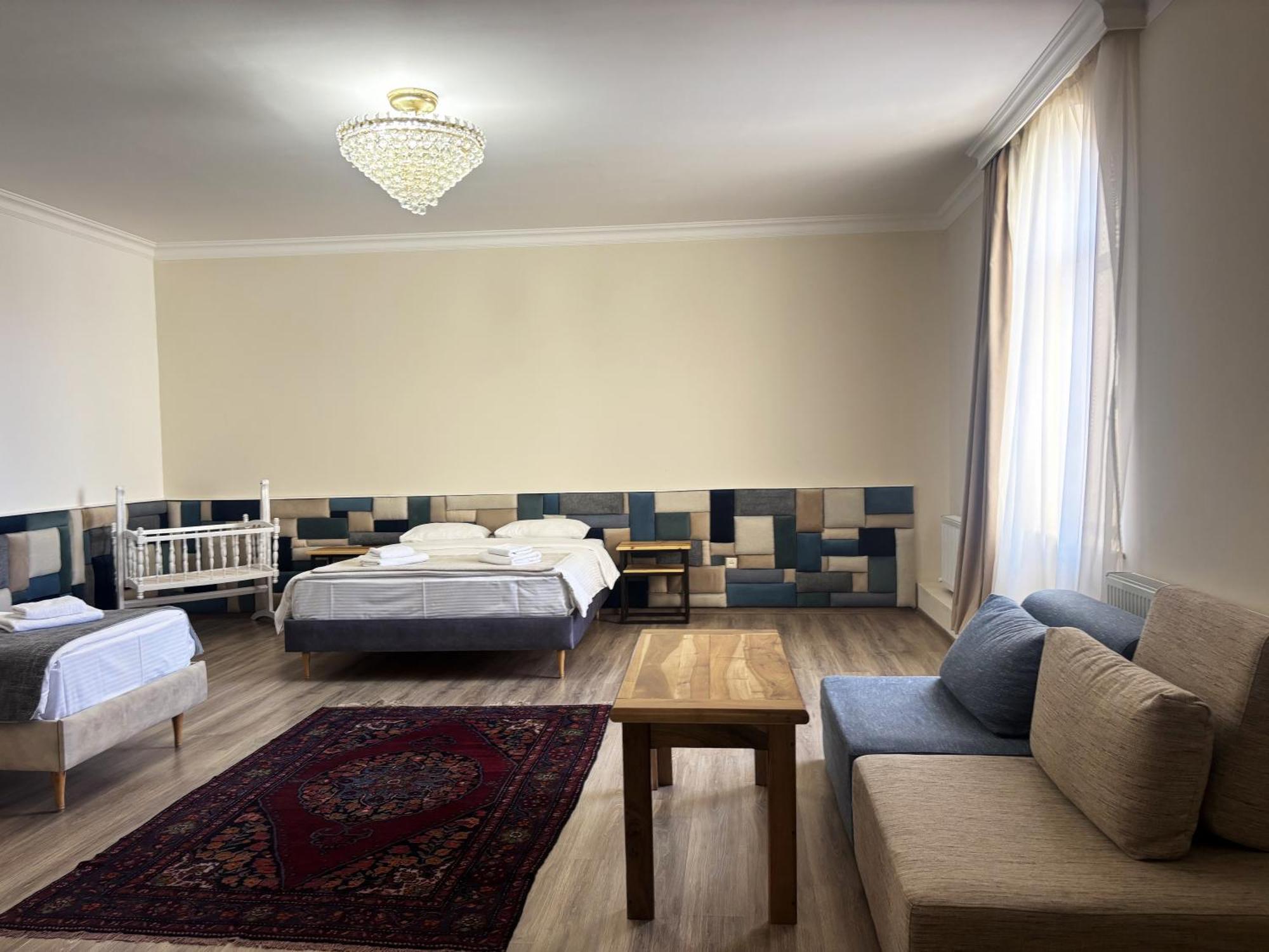 21 Rooms Hotel Гюмри Екстериор снимка