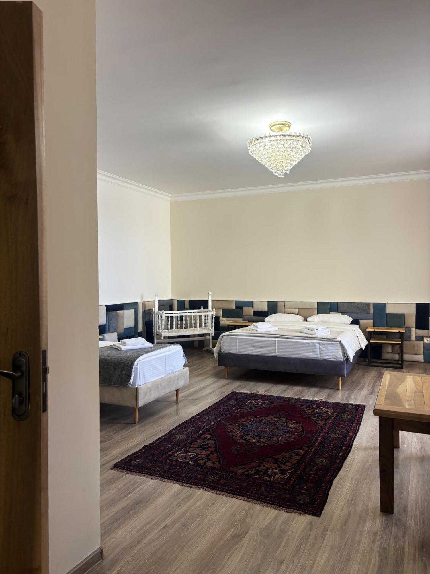 21 Rooms Hotel Гюмри Екстериор снимка