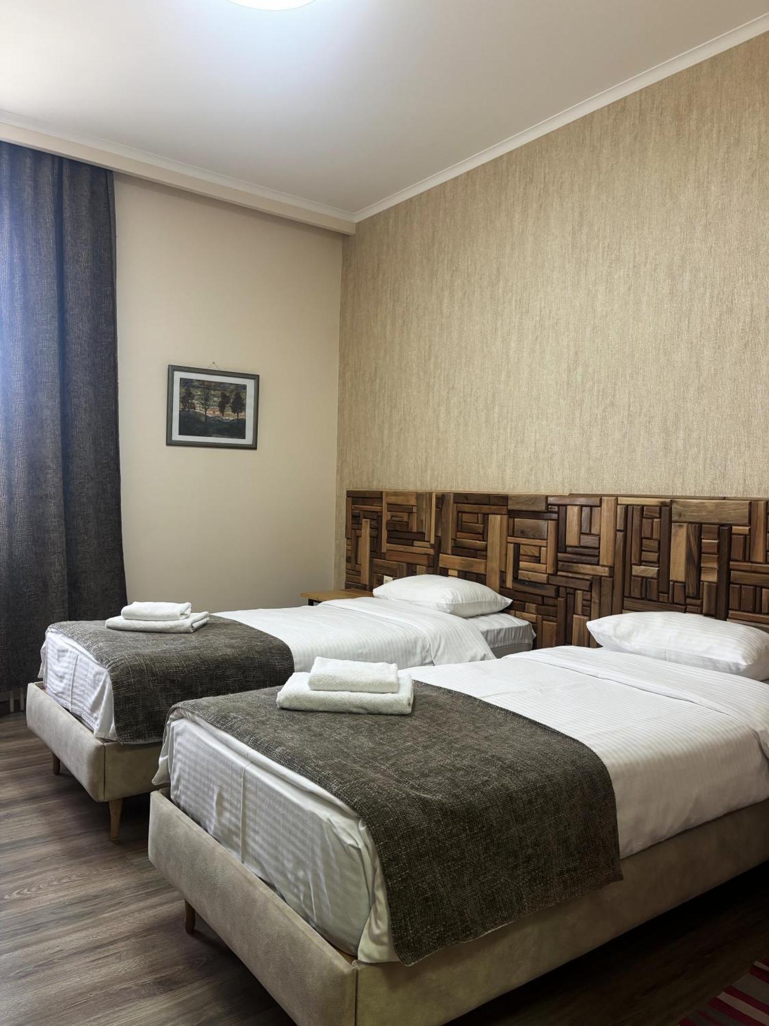 21 Rooms Hotel Гюмри Екстериор снимка