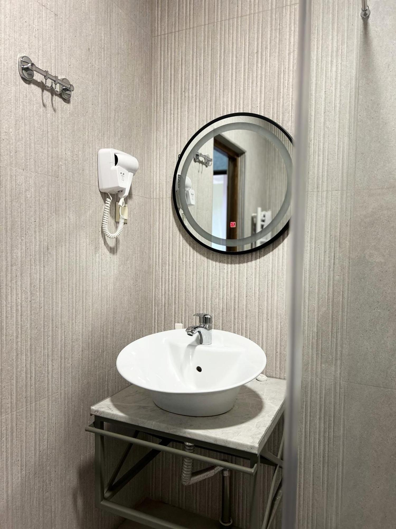 21 Rooms Hotel Гюмри Екстериор снимка
