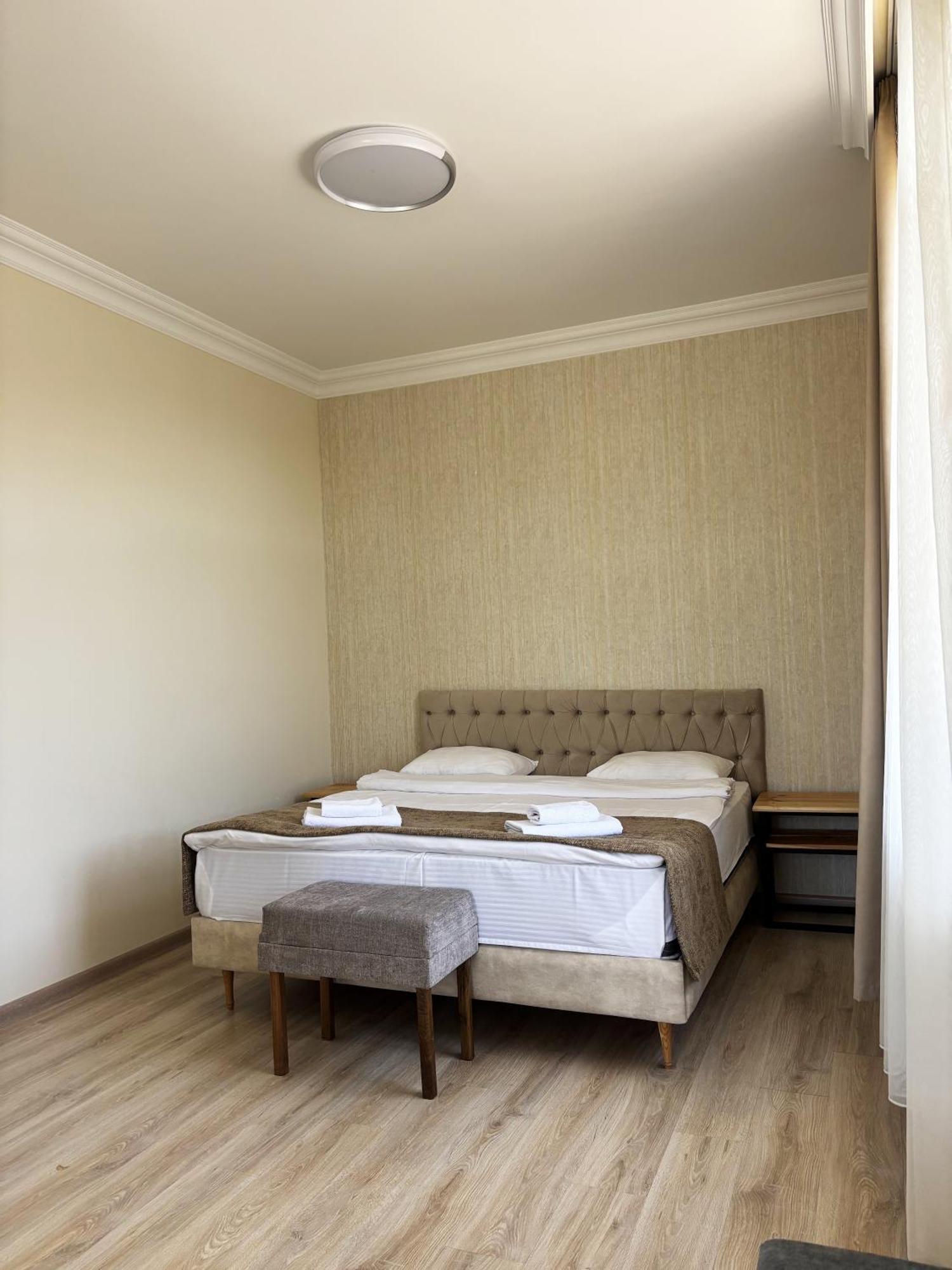 21 Rooms Hotel Гюмри Екстериор снимка
