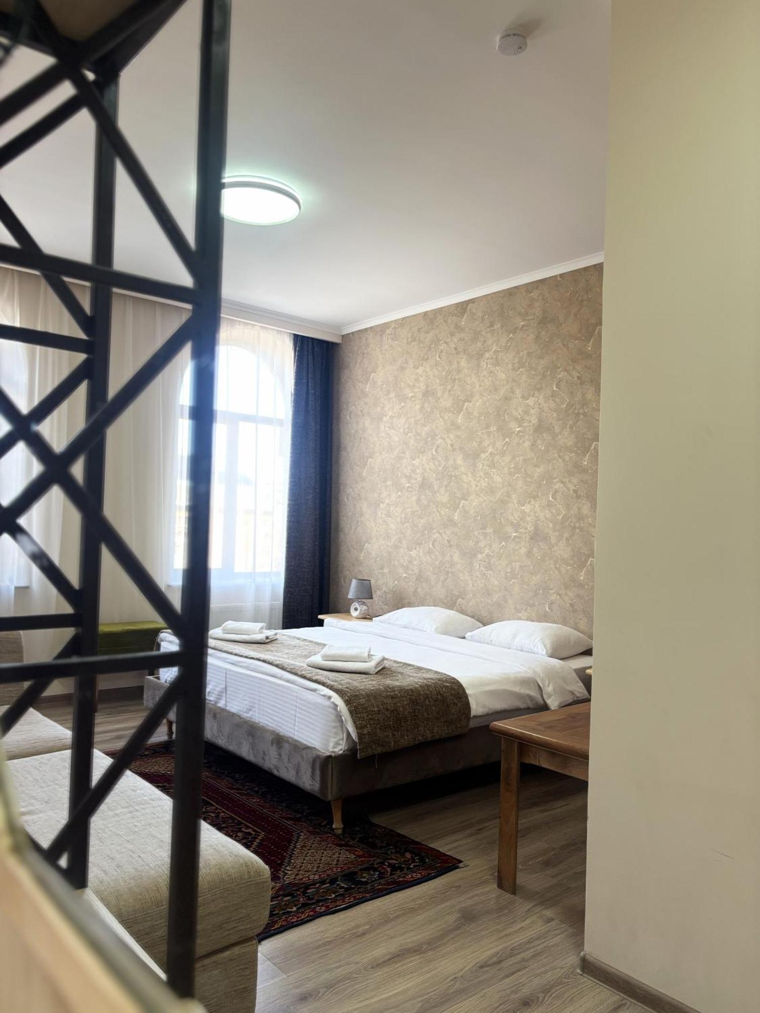 21 Rooms Hotel Гюмри Екстериор снимка